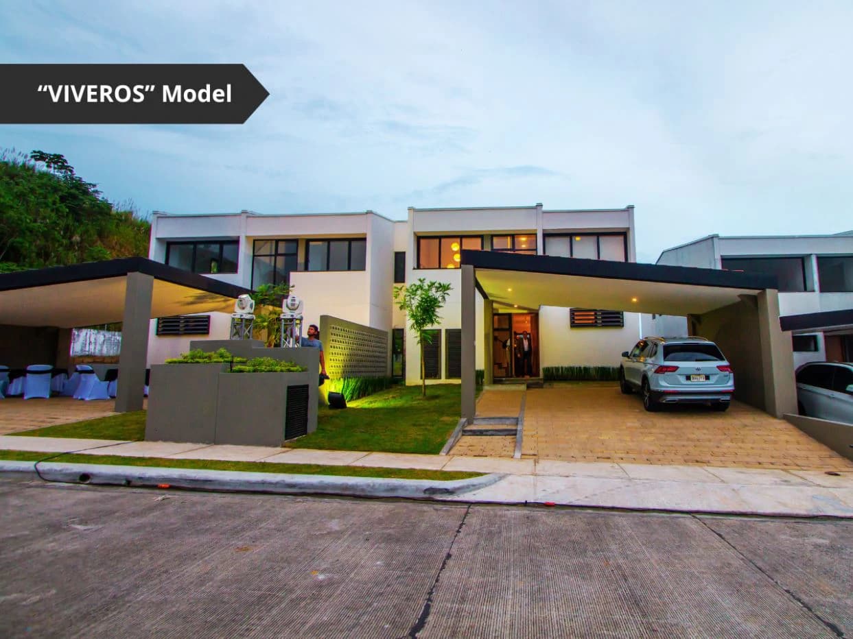 Exceptional Family Residence & Investment Opportunity in Altos de Panama | VIVEROS MODEL - photo 1