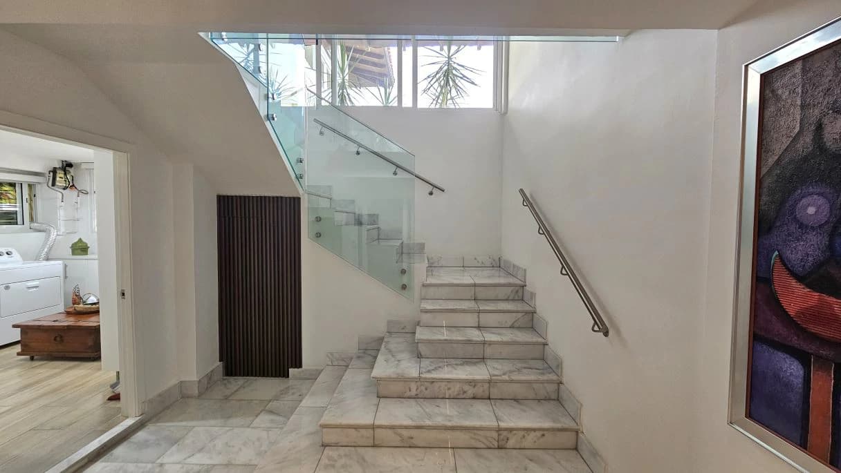 2. Luxury Residence in Altos de Golf, Panama City - photo 23