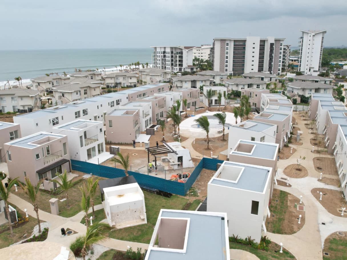 INVEST IN YOUR BEACH PROPERTY IN PANAMA | THE TIDES, PLAYA CARACOL - photo 4