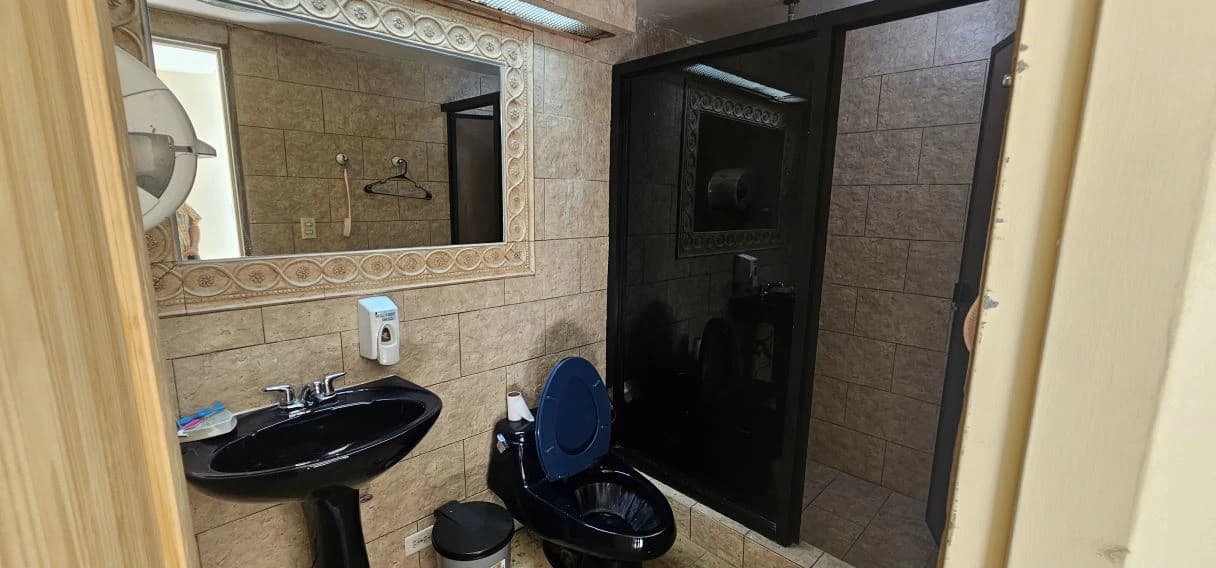 3- Level House for Sale in DOS MARES/ Betania. - photo 29