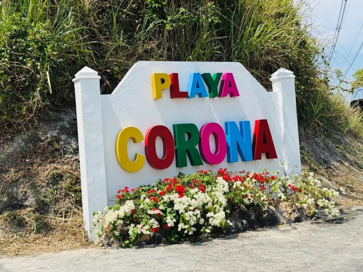 OPPORTUNITY! Tourist Apartment Condo-Hotel for sale in Ibiza Playa Corona - photo 1