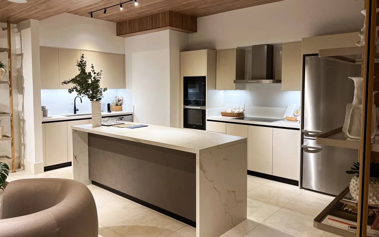 RESIDENCES & SKYHOMES AN EXCLUSIVE PROJECT - photo 3