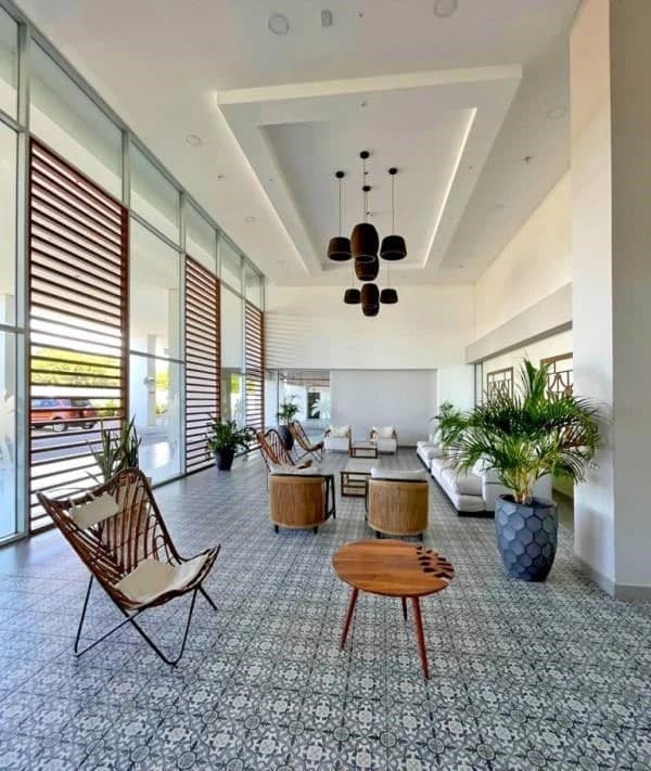 Apartments for Sale at Royal Palm – Oceanfront - photo 4