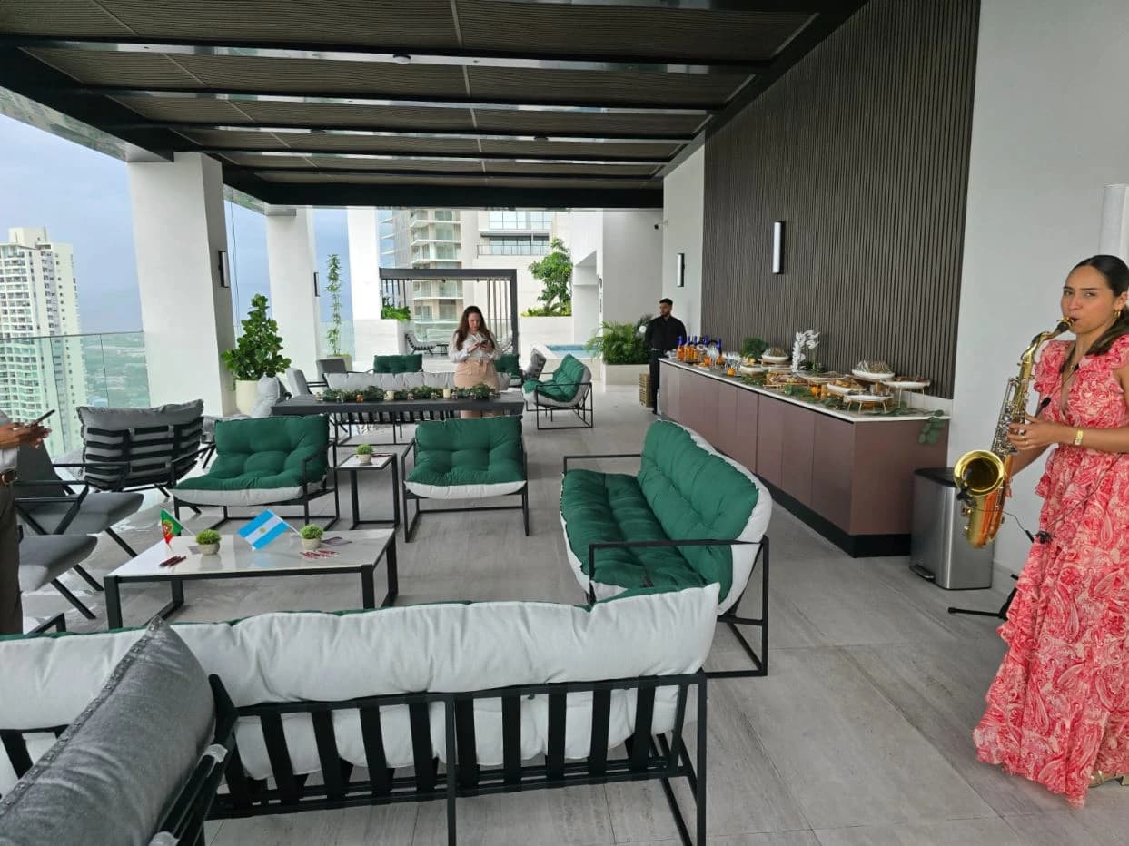 Luxury Penthouse for Sale at The Ivy Tower – Santa María - photo 13