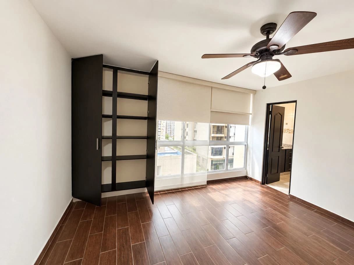 LIVE WITH SPACE AND LIGHT IN OBARRIO - 3-BEDROOM, 188 M² APARTMENT FOR SALE $299,000 - photo 7