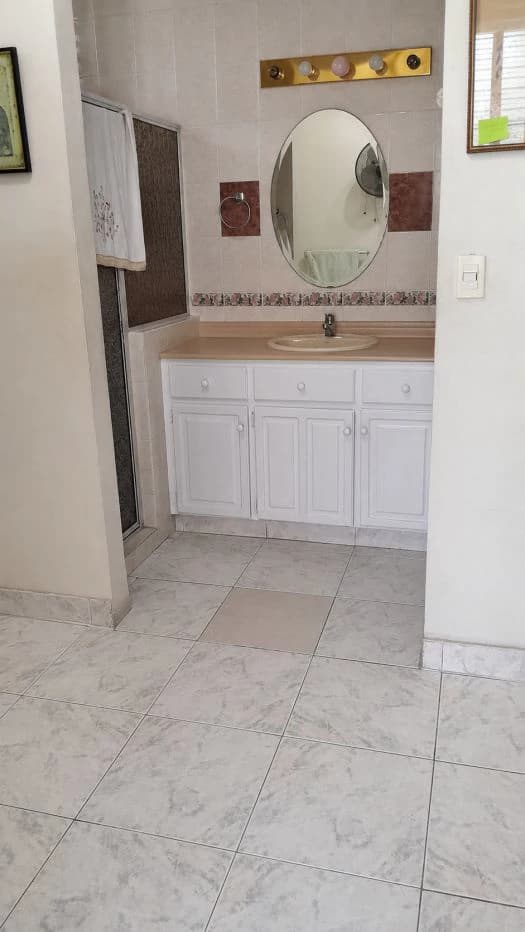 House for Sale in Betania - photo 8