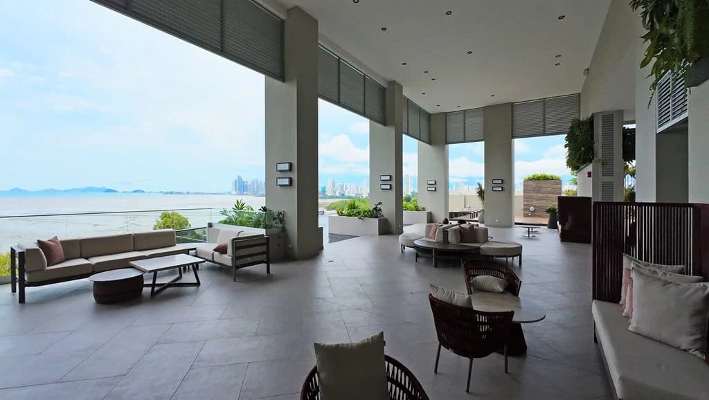 Upper East Tower - Costa del Este - photo 19