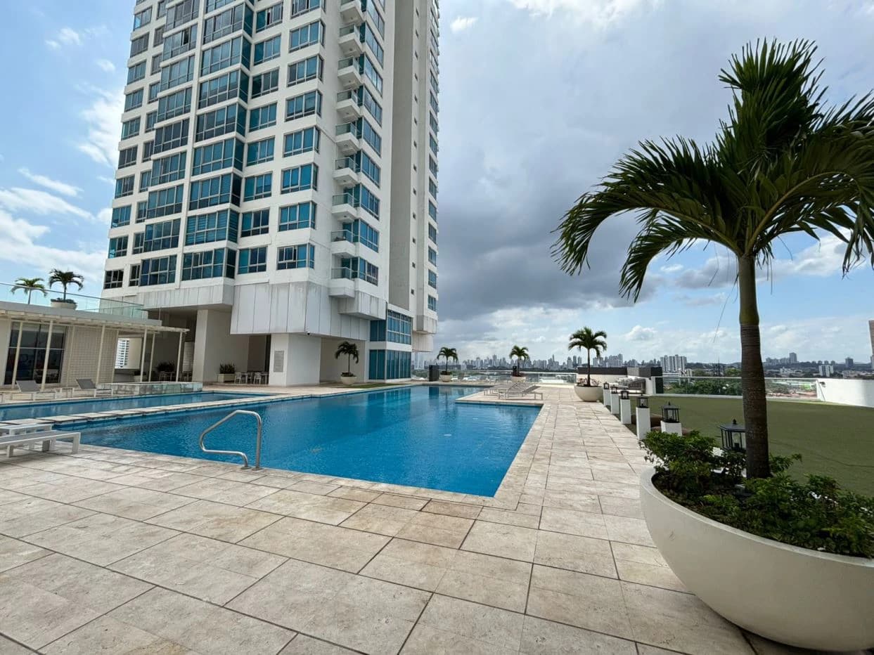 APARTMENT FOR SALE IN COSTA DEL ESTE - photo 1