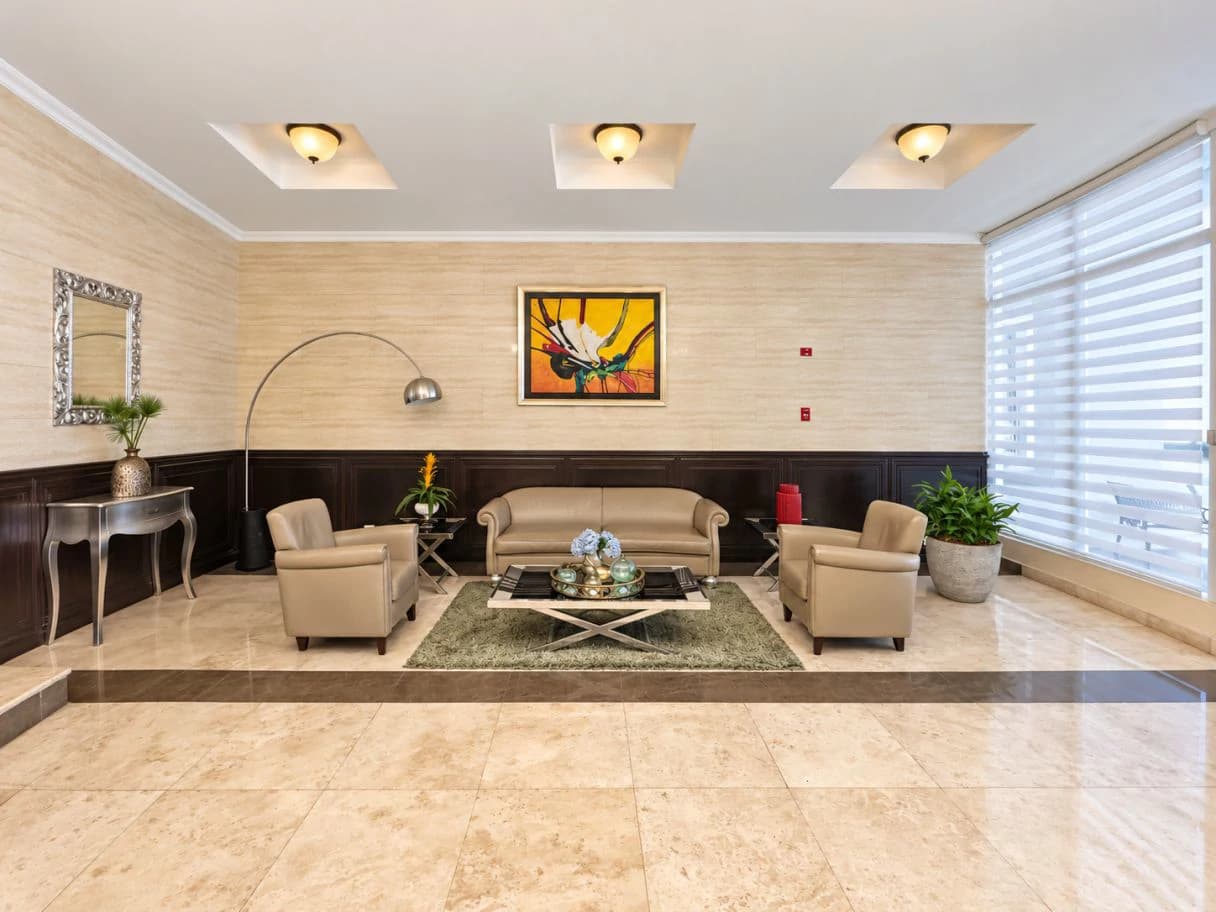 LIVE WITH SPACE AND LIGHT IN OBARRIO - 3-BEDROOM, 188 M² APARTMENT FOR SALE $299,000 - photo 24