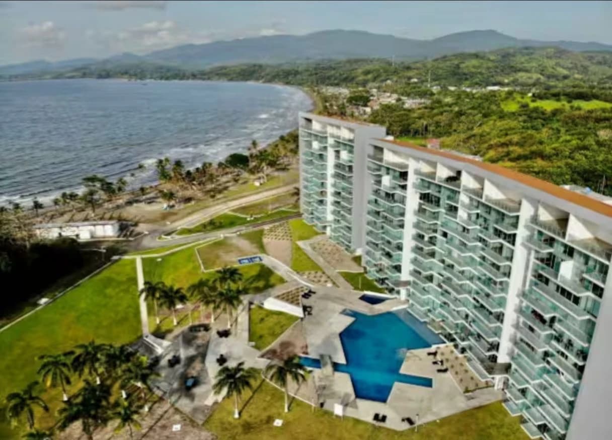 APARTMENT FOR SALE AT BALA BEACH COLON - photo 10