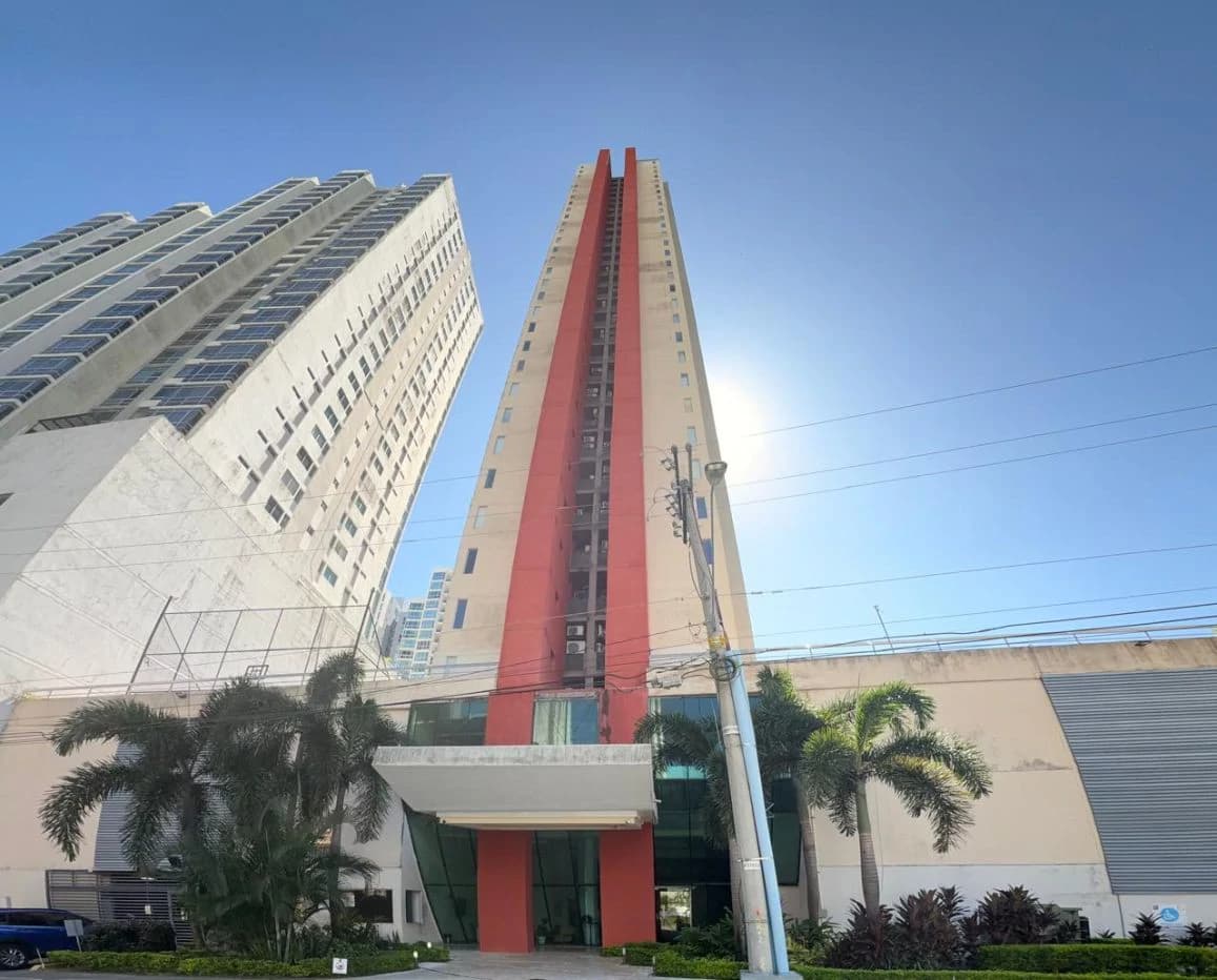 Apartment for Sale at PH SKY PARK - photo 1