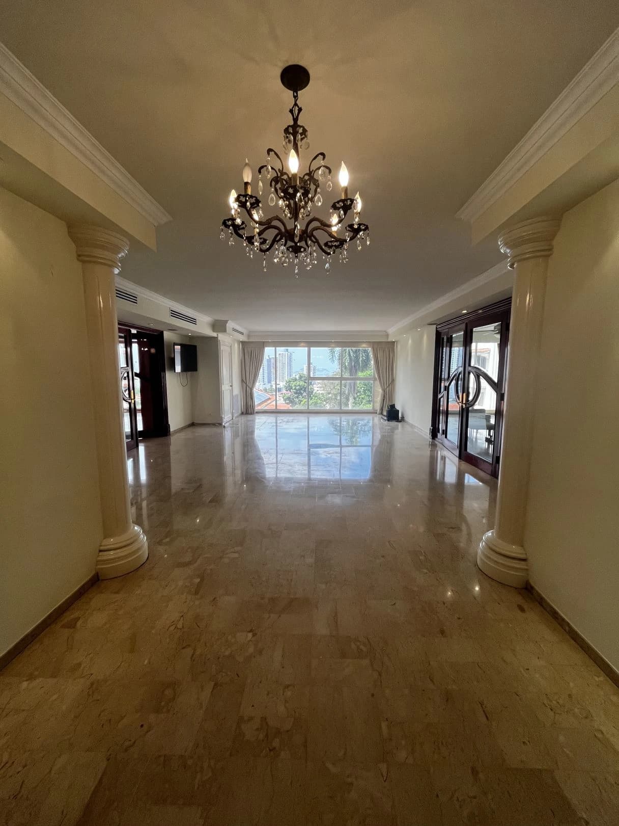 Exclusive Apartment for sale in Torre La Cresta - photo 1