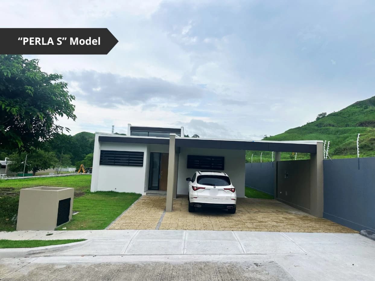 Accessible Premium House Investment in Altos de Panama | "Perla S" Model, Barrio Alto - Panama City - photo 1