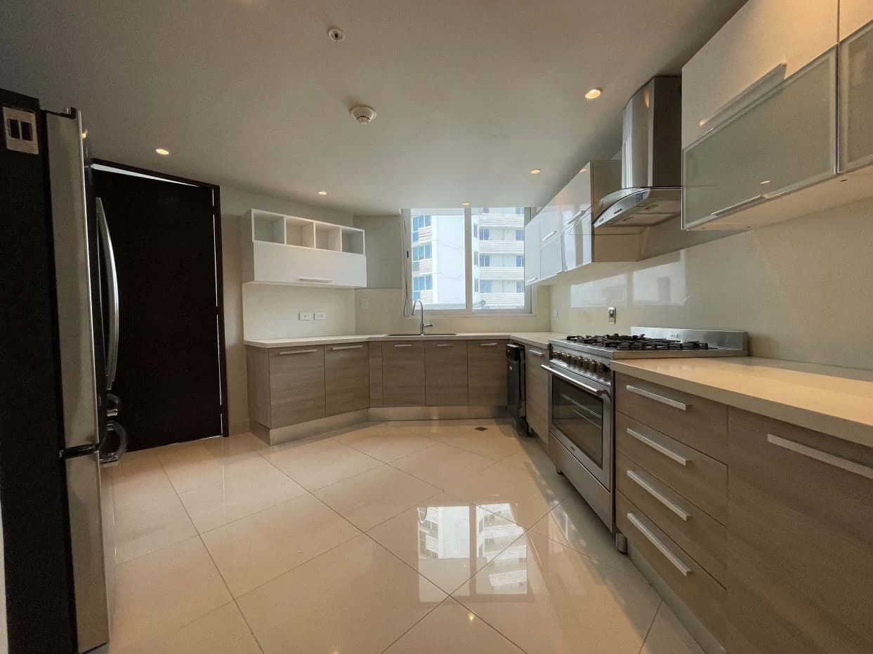 Luxury Furnished Apartment for Sale | PH The Regent | Costa del Este | 202 m² - photo 8