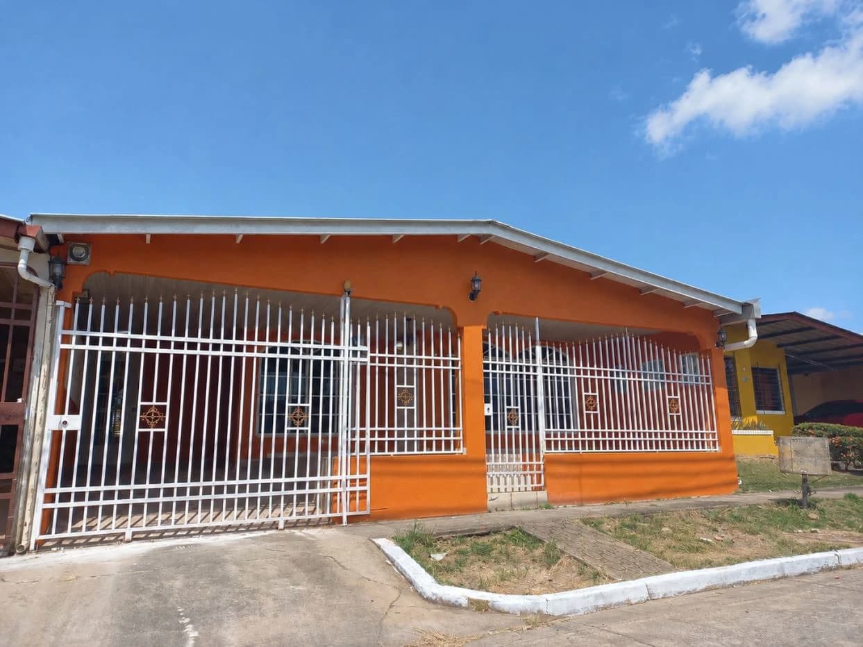 House for Sale in Altamira, Vista Alegre – Arraijan - photo 1