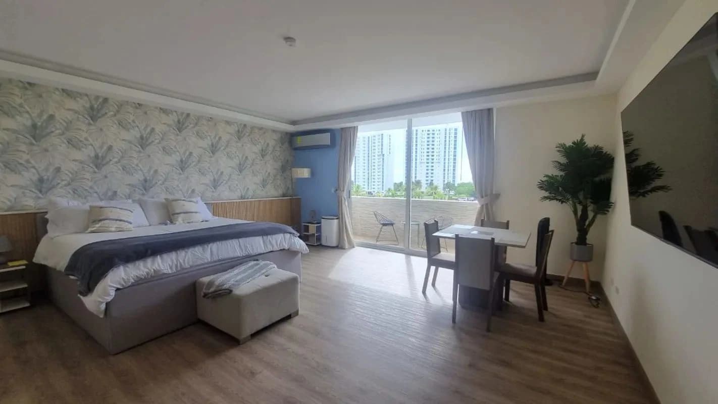 FOR SALE STUDIO APARTMENT PLAYA BLANCA - TOWN CENTER - photo 2