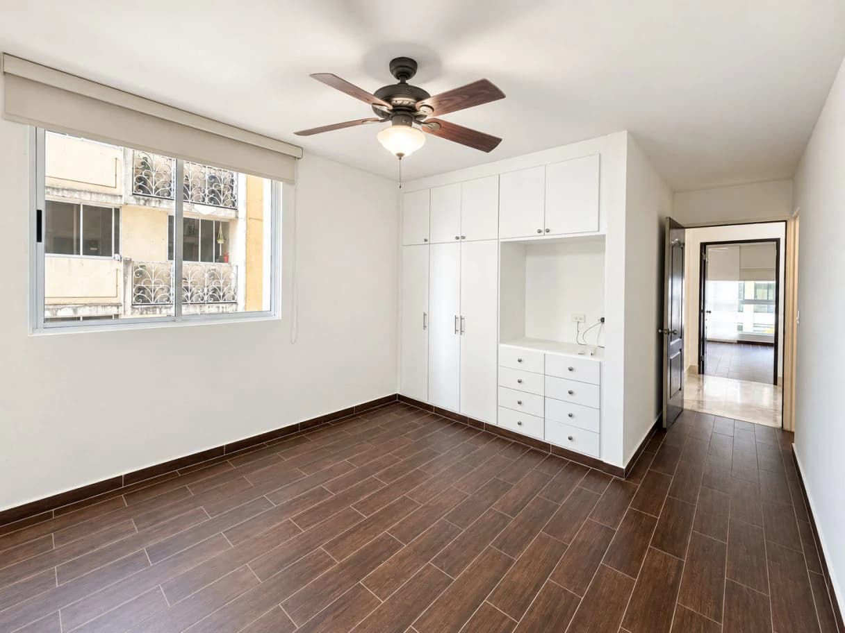LIVE WITH SPACE AND LIGHT IN OBARRIO - 3-BEDROOM, 188 M² APARTMENT FOR SALE $299,000 - photo 12