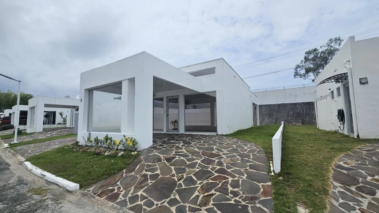 Beach House for Sale in Ibiza Village. - photo 3