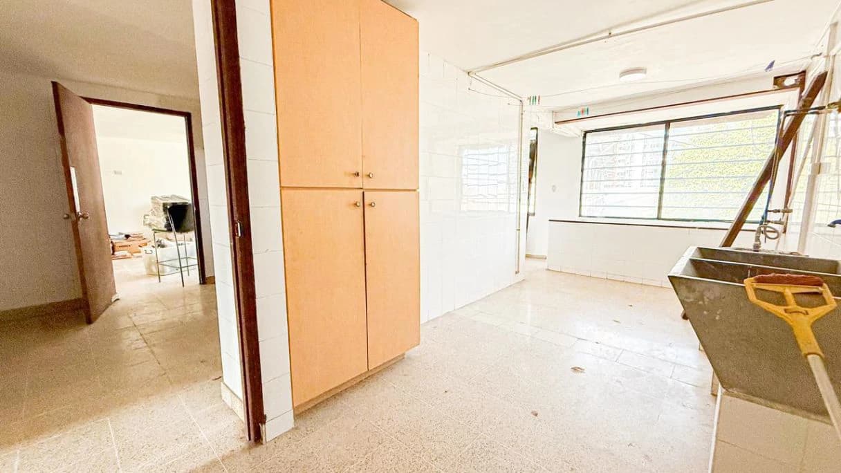4-Level House for Sale in La Alameda - photo 23