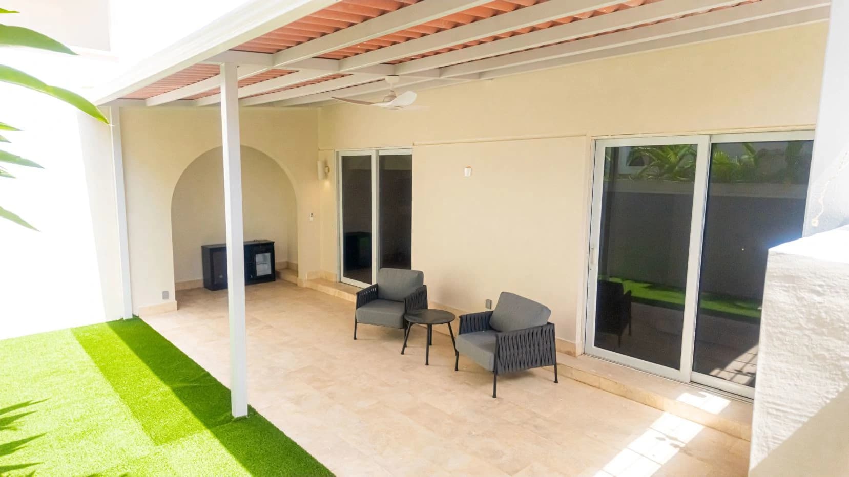 Luxury Townhouse for Sale in Buenaventura Beach – 4 Bedrooms, Private Pool & Rooftop Terrace - photo 14