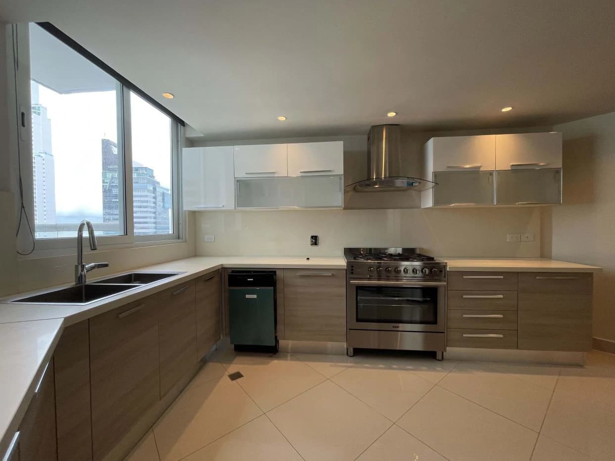 Luxury Furnished Apartment for Sale | PH The Regent | Costa del Este | 202 m² - photo 9
