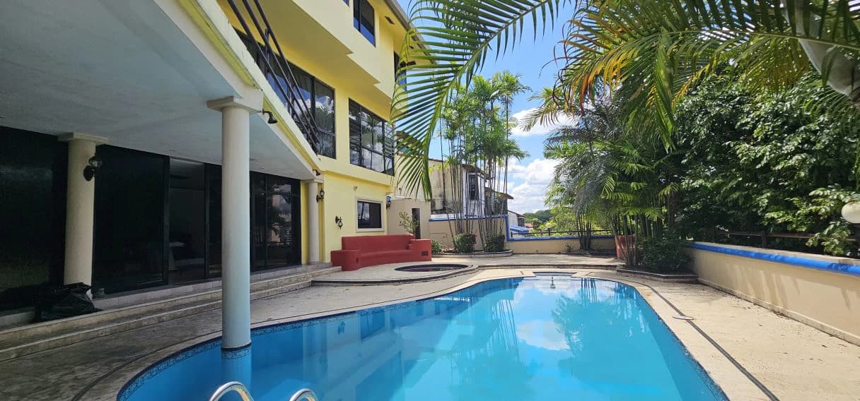 3- Level House for Sale in DOS MARES/ Betania. - photo 21