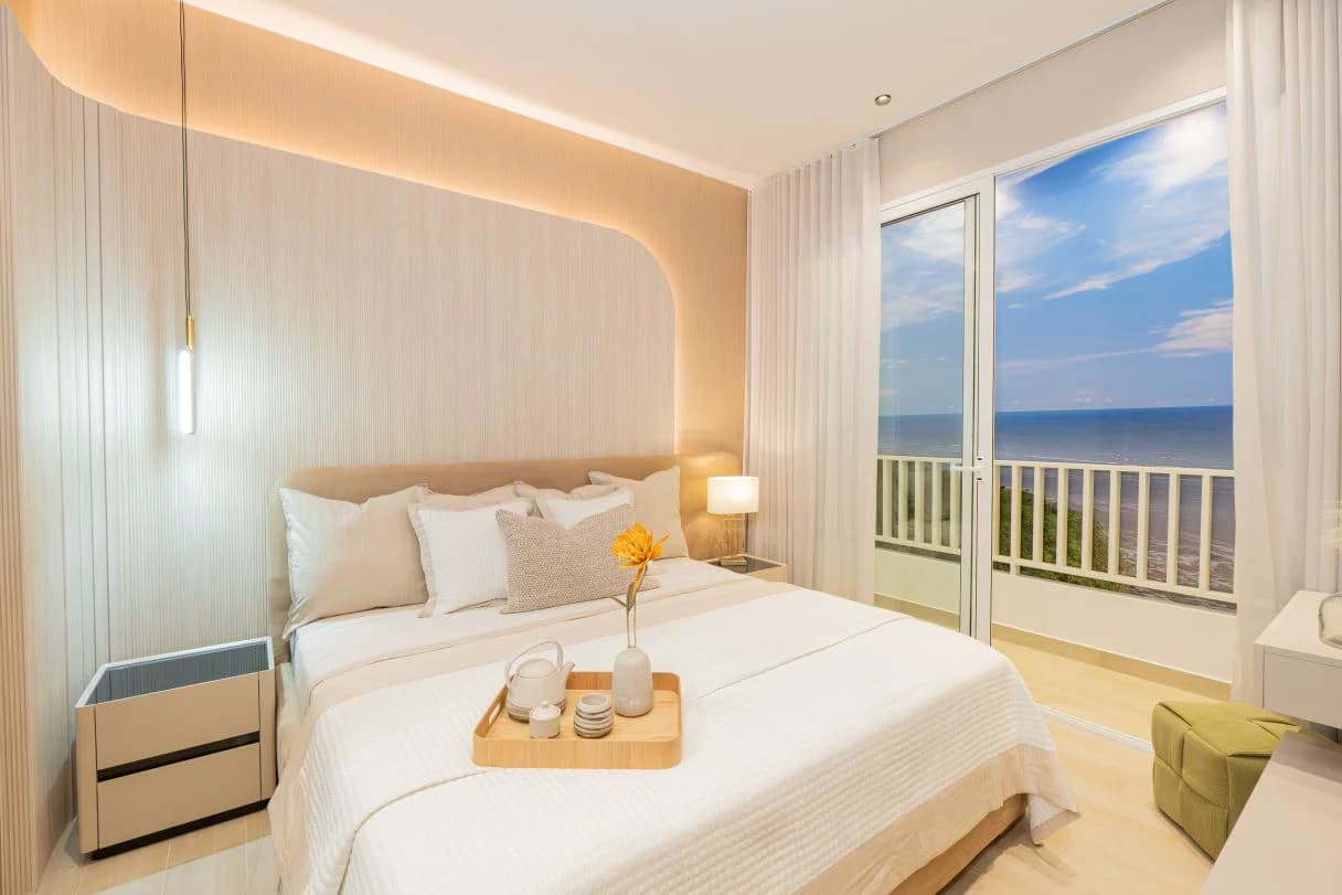 WATERFRONT RESORT-STYLE LIVING IN COSTA DEL MAR: 1-BEDROOM, 64.8 M² RESIDENCE FOR $312,810 - photo 2