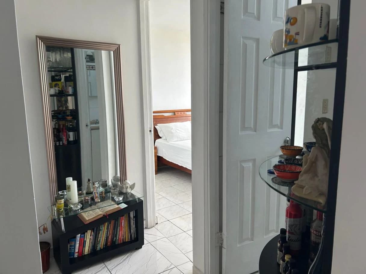 Your Next Home! Apartment with Pool Near the Metro in El Crisol - photo 12