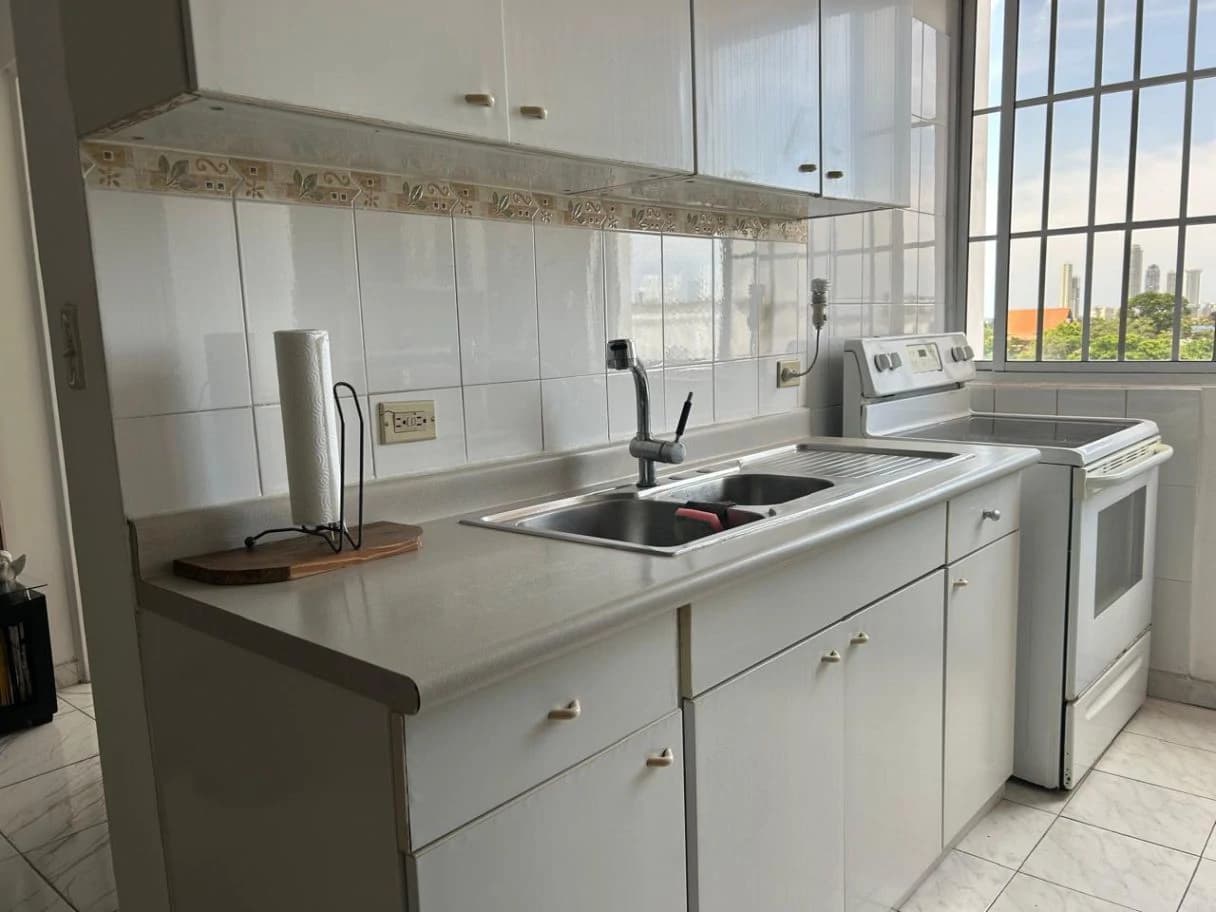 Your Next Home! Apartment with Pool Near the Metro in El Crisol - photo 9