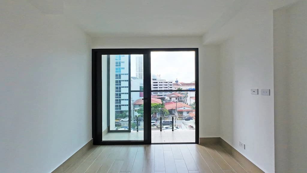 Investment Opportunity in Top Location - photo 18