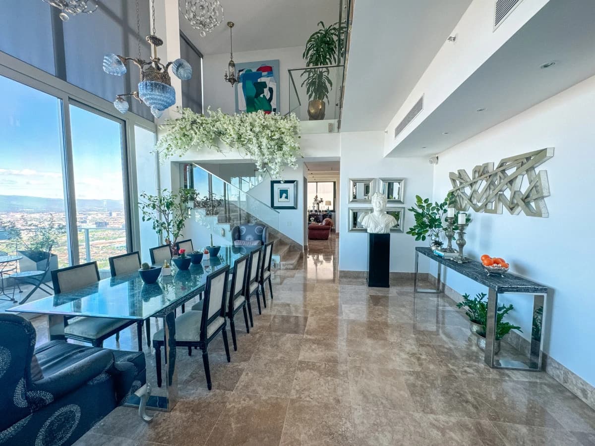 THE EPITOME OF URBAN LUXURY: 580 m² - photo 4
