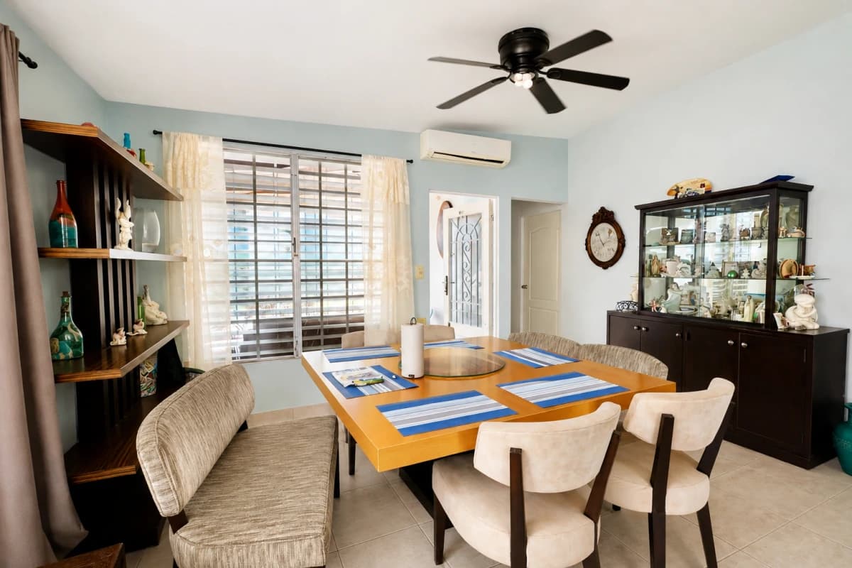 Brisas del Golf Home | 300 m², Prime Location - photo 16