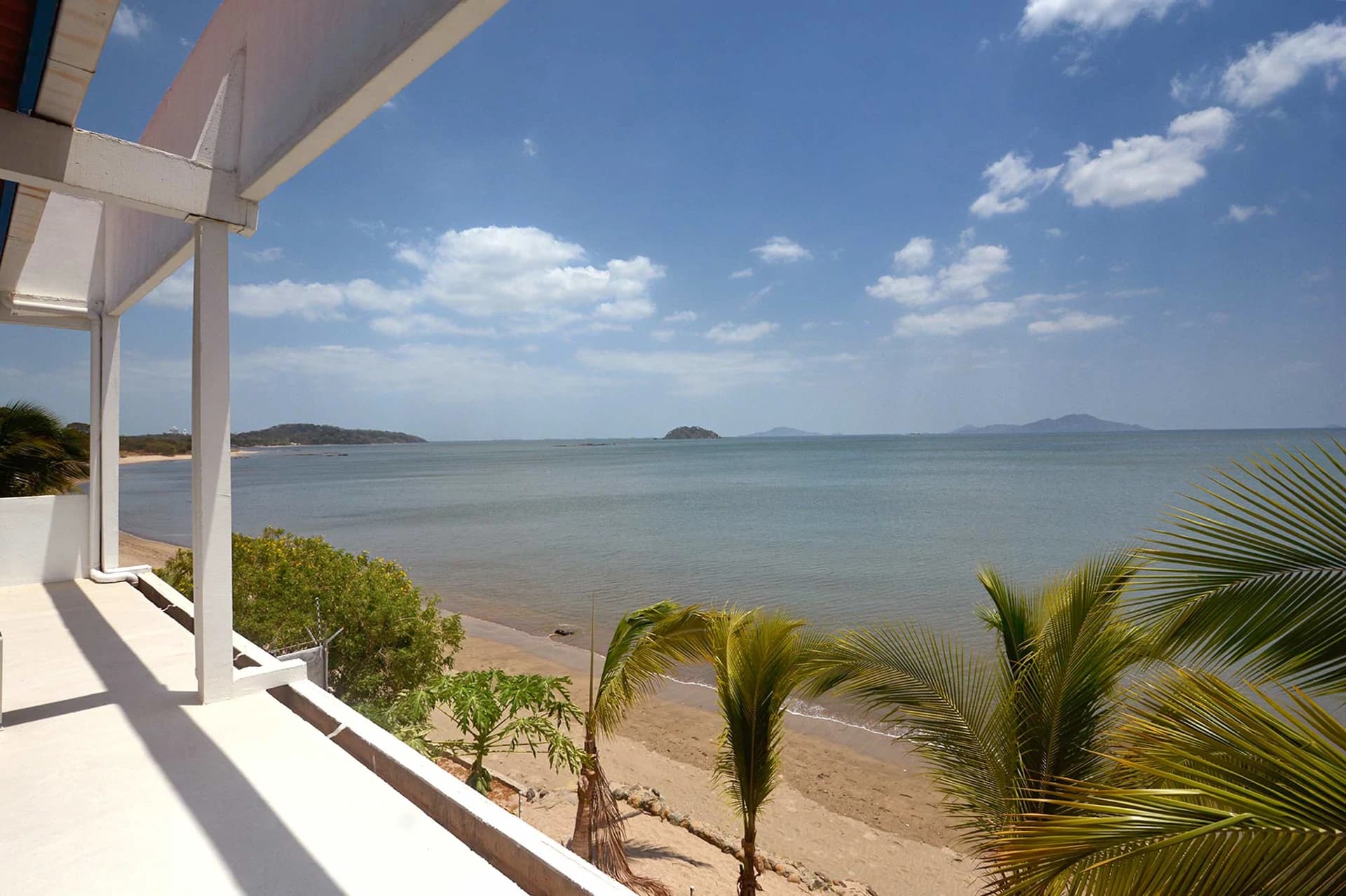 OCEANFRONT ITALIAN VILLA 20 minutes away - photo 20