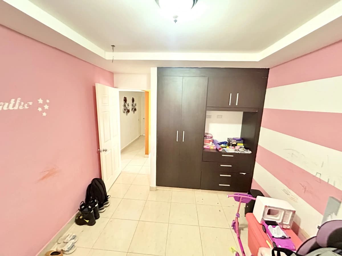For sale in Colinas del Oeste in Arraijan - photo 9