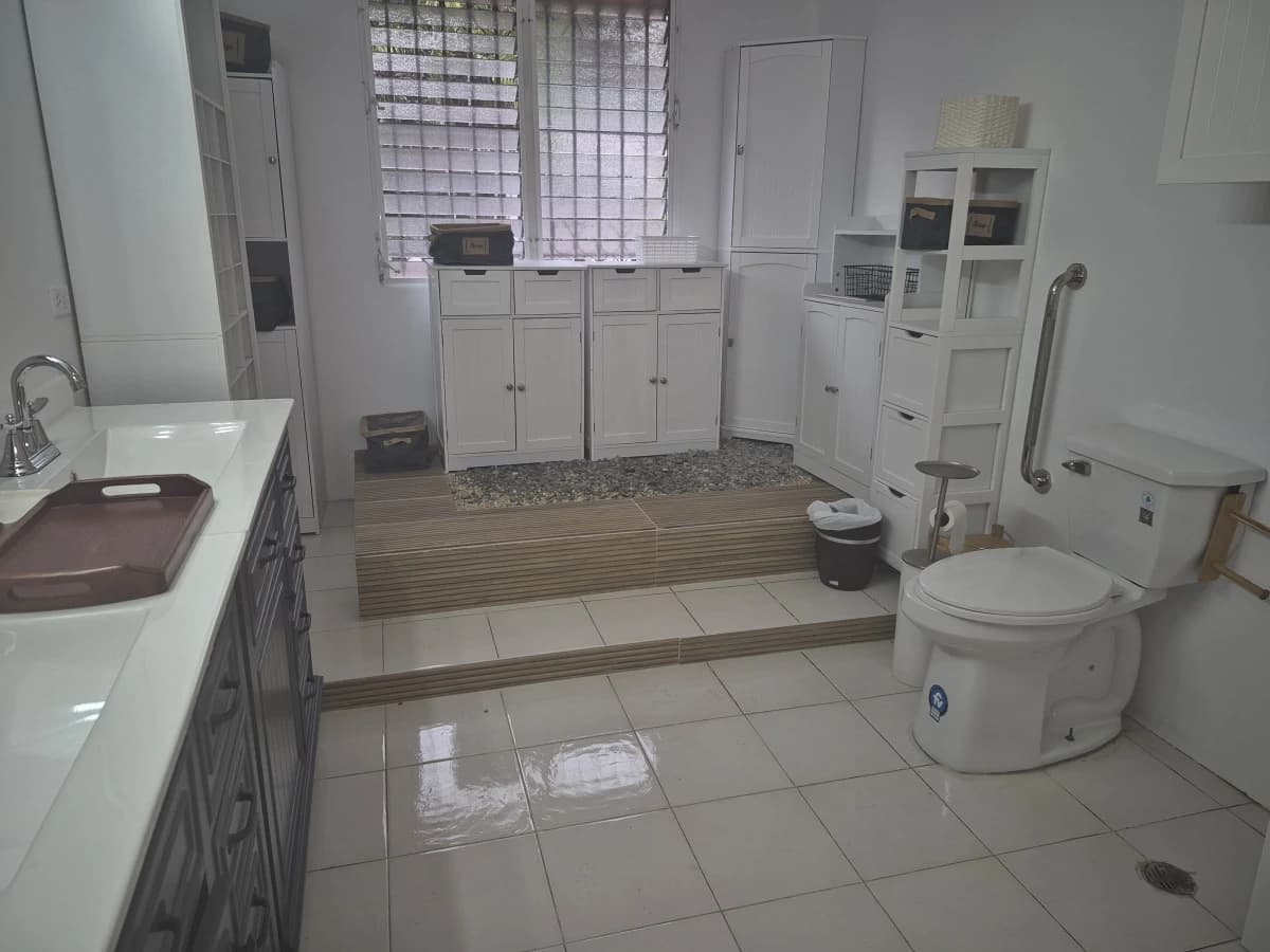Beautiful Townhome in a Privileged Residential Area - photo 20