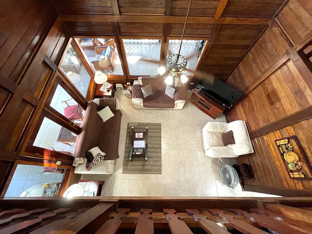 Amazing exotic-wood house 30 minutes from the city, now $285,000. - photo 13