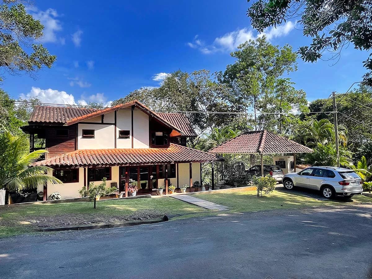 Amazing exotic-wood house 30 minutes from the city, now $285,000. - photo 15