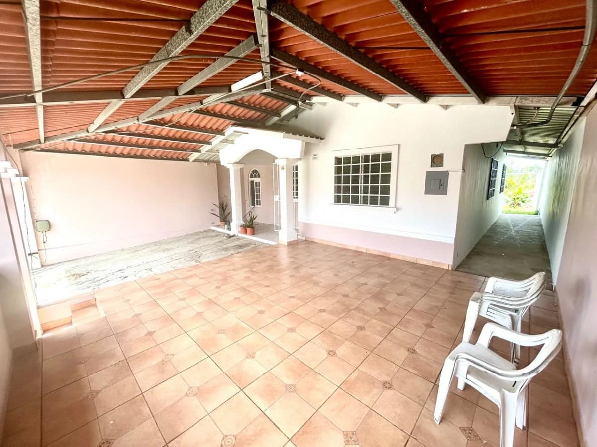 For sale in Valle Dorado, La Chorrera - photo 8
