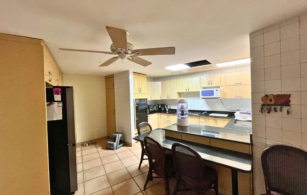 Smart Investement: Unmatched potential, Condition, and Price - photo 10