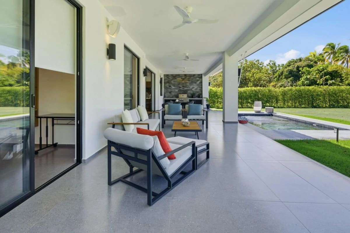 Beach House for Sale – Right Next to Buenaventura - photo 13