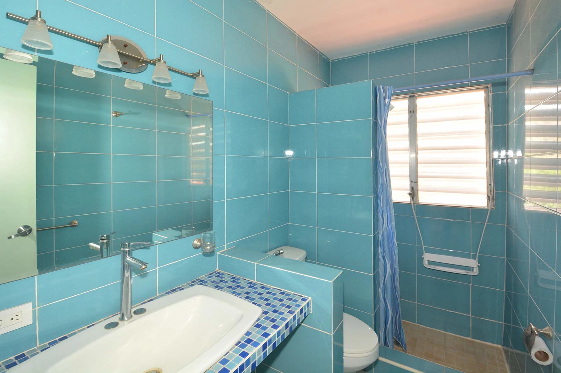 OCEANFRONT ITALIAN VILLA 20 minutes away - photo 7