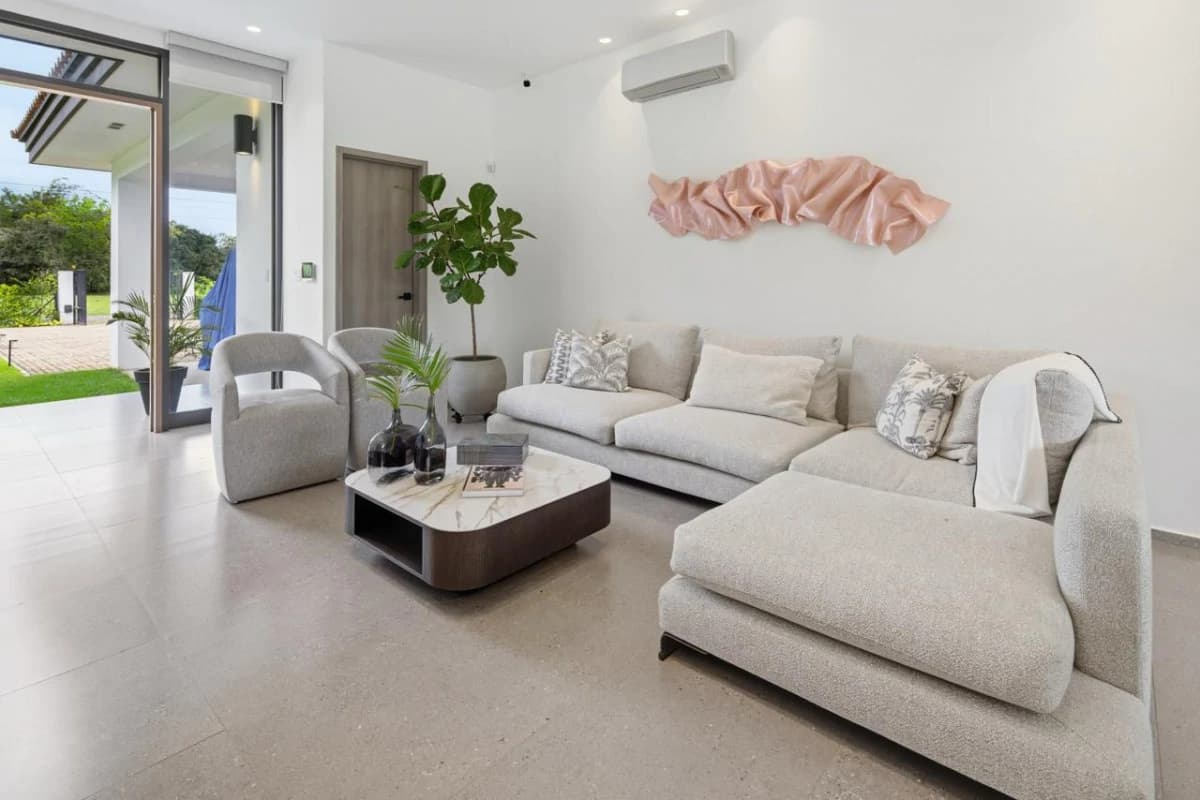 Beach House for Sale – Right Next to Buenaventura - photo 3