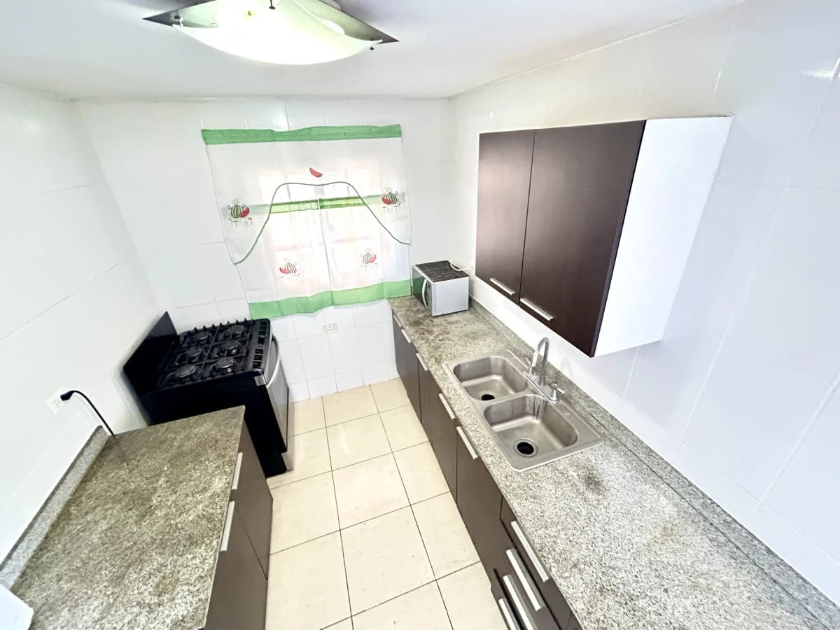 For sale in Colinas del Oeste in Arraijan - photo 11