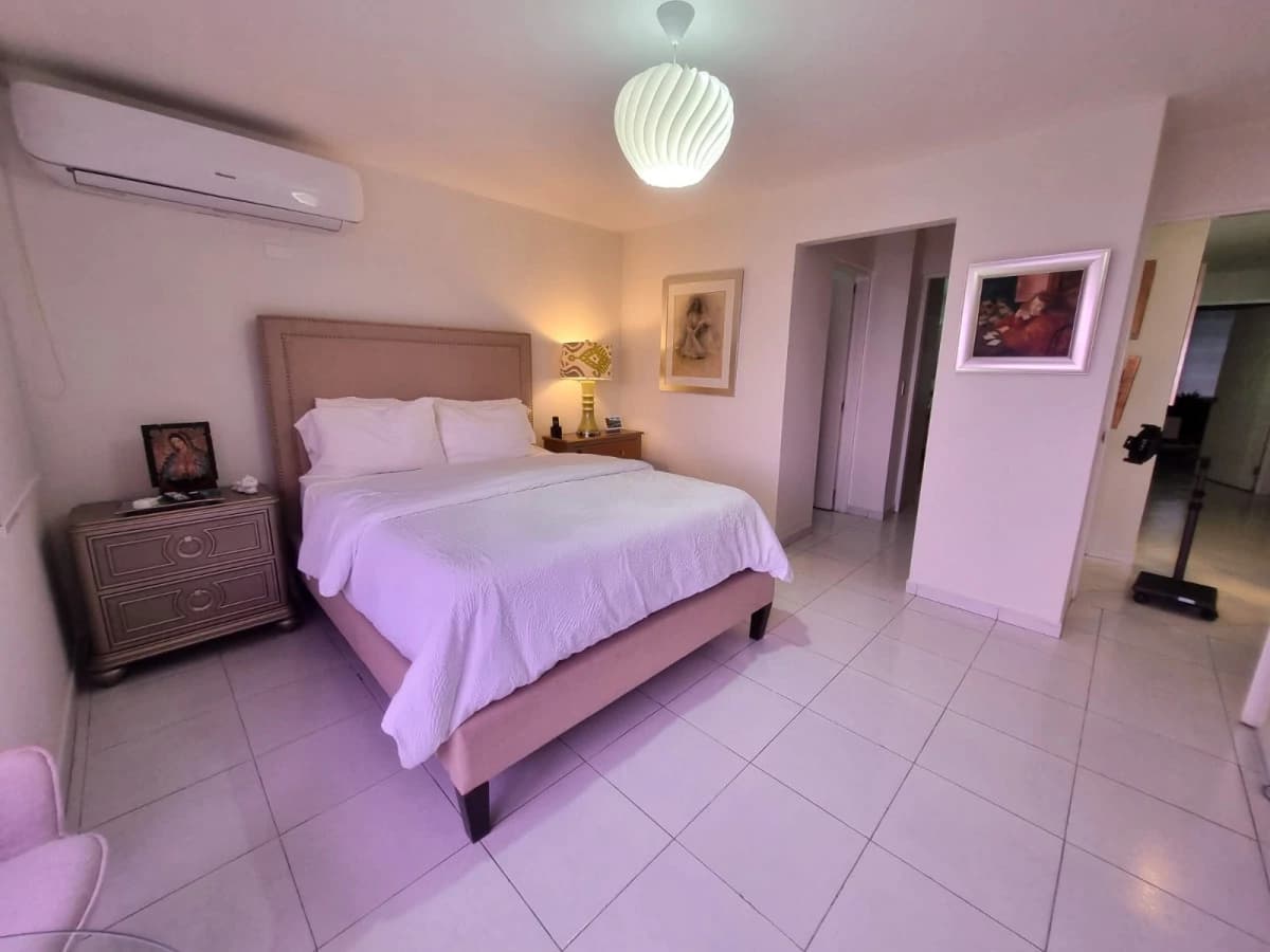 Spectacular Apartment with Ocean View for Sale - photo 2