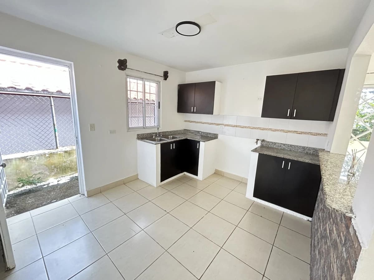 For sale in Altos del Campo, La Chorrera - photo 5