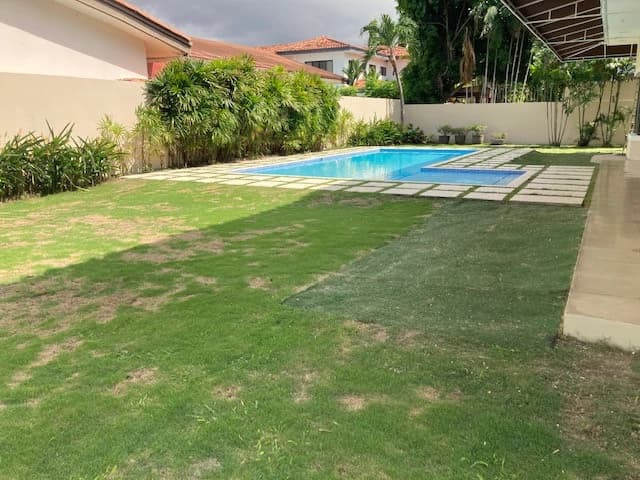 Four bedroom House in Toscana del Este with Solar Panels - photo 32