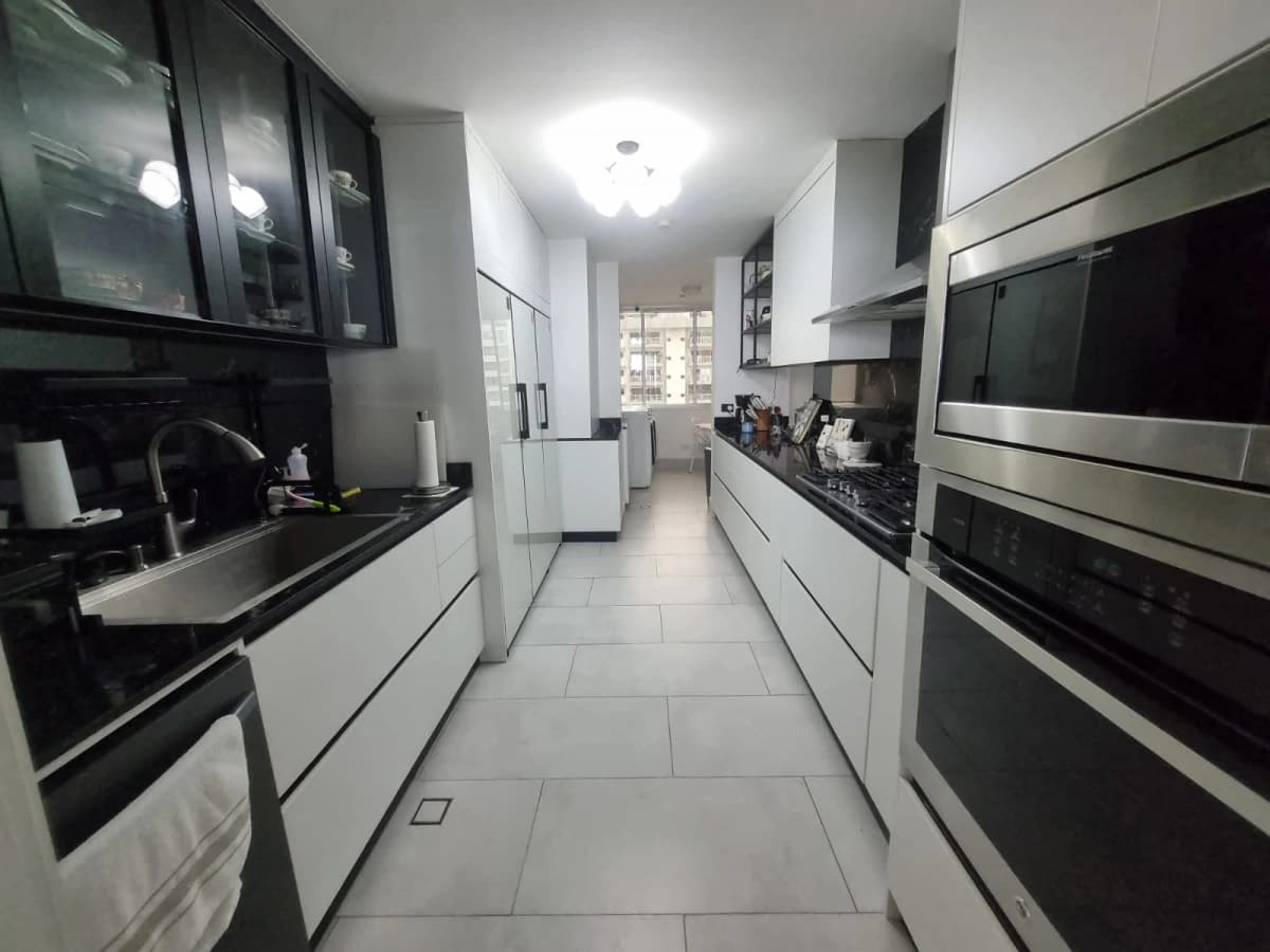 Spectacular Apartment with Ocean View for Sale - photo 6
