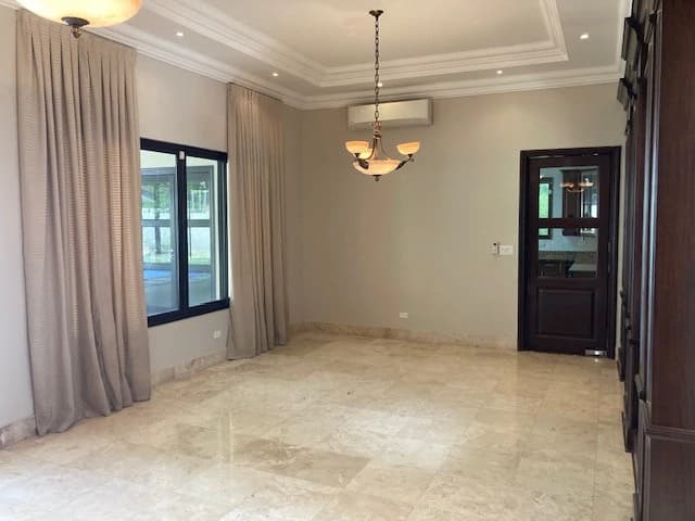 Four bedroom House in Toscana del Este with Solar Panels - photo 8