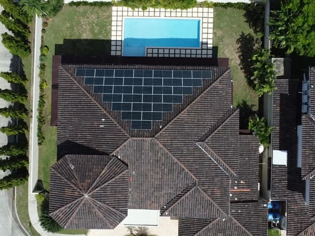 Four bedroom House in Toscana del Este with Solar Panels - photo 34