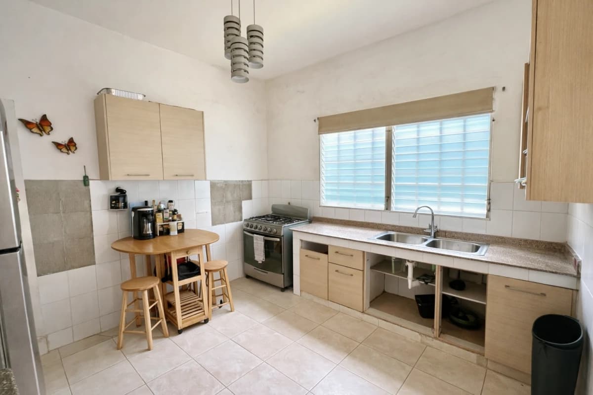 Brisas del Golf Home | 300 m², Prime Location - photo 6